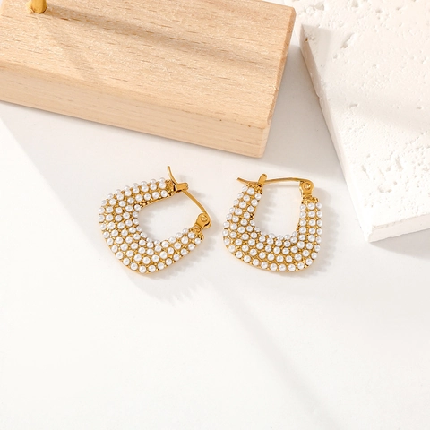 Orecchini A Cerchio A Forma Di U Acciaio Inossidabile 316 Placcato Oro 18K Finta Perla Artificial Incastonata Gioielli Retro Eleganti Da Donna