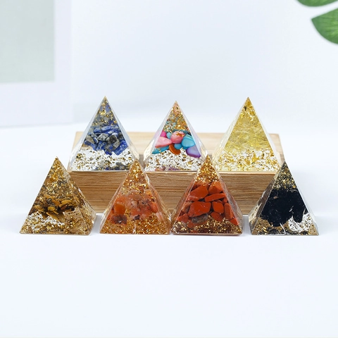 Orgonit Pyramide Kristallschotter Energieturm Harz Goldfolie Schreibtisch Ornament Heilung Meditation Moderne Deko