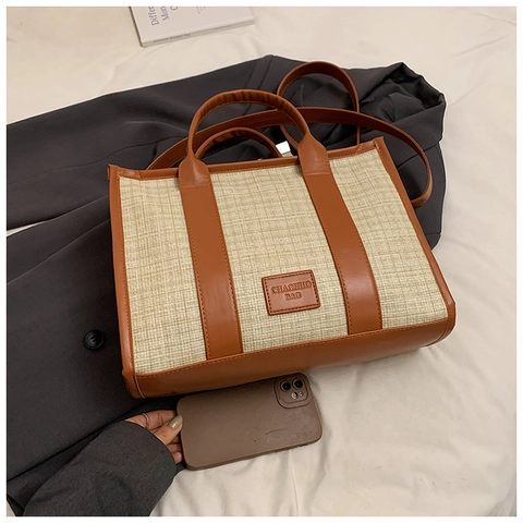 Sac Fourre-tout Femme en Paille Tissée Design d'Été Contrasté en Cuir PU Grande Capacité Sac à Bandoulière Simple Urbain