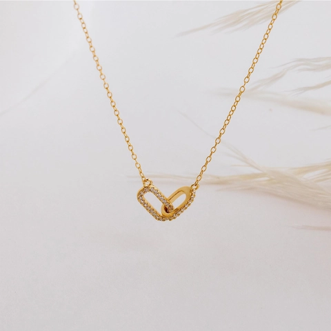 Interlocking Double Ring Zircon Pendant Necklace Stainless Steel Chain Elegant Minimalist Jewelry Gift For Women