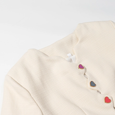 Women French Style Tweed Jacket Colorful Heart Buttons Wavy Trim Short Coat Vintage Elegant Cream Long Sleeve Outerwear