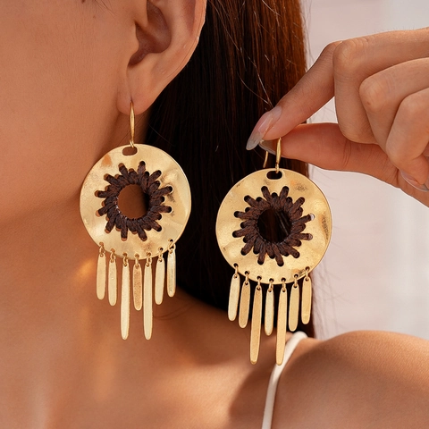 Boho Hohlrunde Ohrringe Legierung Mit Lederschnur Gewebte Metallfransen Quaste Retro Ethnischen Stil Für Damen