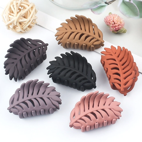 Leaf Shape Hair Claw Shark Clip Matte PC Material Frosted Retro Minimalist Hair Accessory For Women