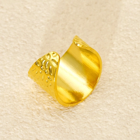 Gehamerde Brede Band Ring 18K Verguld Roestvrij Staal Open Verstelbaar Minimalistisch Luxe INS Stijl Sieraden Vrouwen