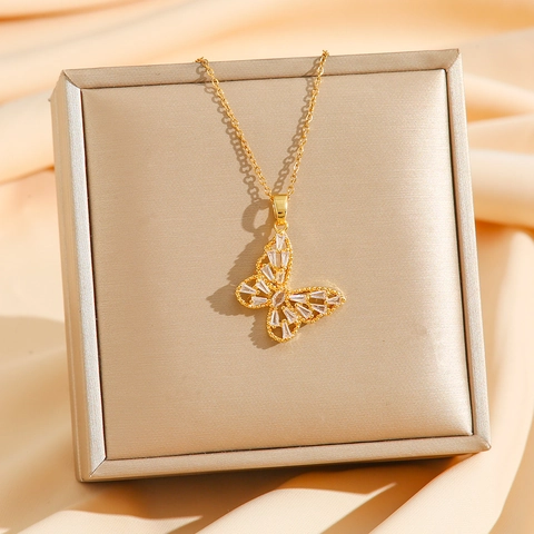 Collana Con Ciondolo A Farfalla In Acciaio Titanio Con Zirconi Cubici Colorati Intarsiati Gioielli Estetici Per Donna