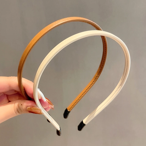 Serre-Tête Mince En Cuir PU Rétro Serre-Tête Minimaliste Slim Avec Détails De Couture Accessoires Cheveux Vintage Femmes