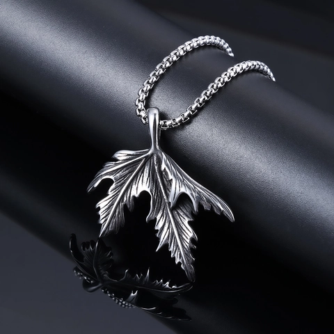Maple Leaf Pendant Necklace Vintage Stainless Steel Distressed Metal Foliage Jewelry Men Women Retro Accessory