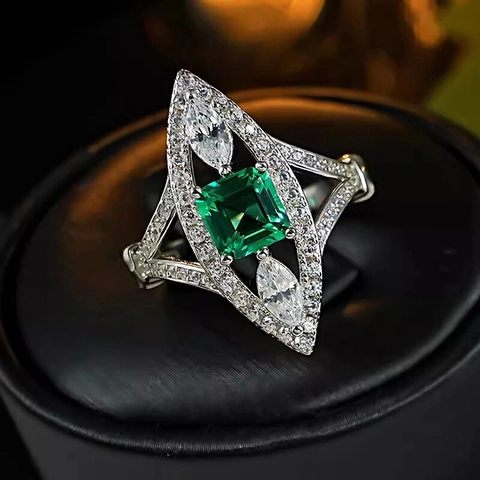 Vintage Emerald Cut Green Zircon Ring Geometric Marquise Stone Copper Platinum Plated Elegant Women Jewelry