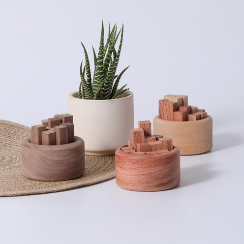 Natural Solid Wood Essential Oil Diffuser Fireless Aromatherapy Diffusing Ornament For Home Bedroom Car Desktop