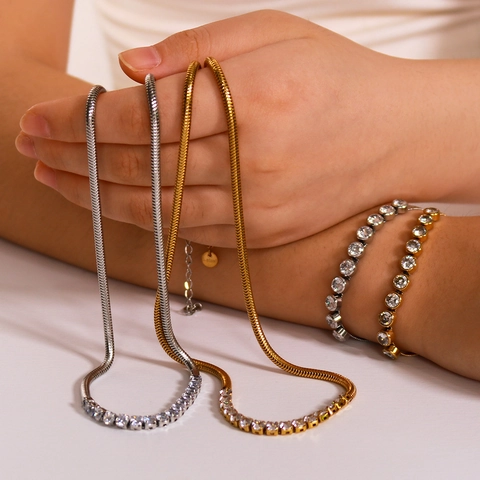 Lussuoso Braccialetto Collana a Catena in Acciaio al Titanio per Donna Placcato Oro 18K Con Zirconia Intarsiata Gioielli Geometrici