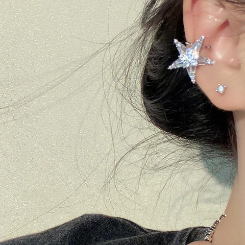 Legering Zeester Ster Oorbellen Met 925 Sterling Zilveren Oorsteker Zirkoon Inlay Mode Asymmetrische Sieraden Voor Vrouwen