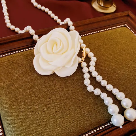 Elegante Französische Retro Stoff Kamelienblüte Glasperle Quaste Halskette Lange Pulloverkette Für Damen Schmuck Geschenk
