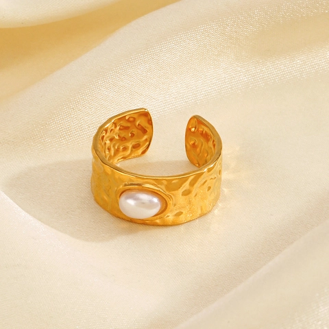 Vintage Stainless Steel Hammered Wide Open Ring For Women Adjustable Artificial Pearl Inlaid Geometric Finger Ring Jewelry