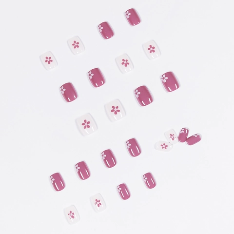 Press On Nagels Kort Vierkant Glanzend Kunstnagels Zoet Paars Bloemenpatroon Eenvoudig Ontwerp Voor Dames