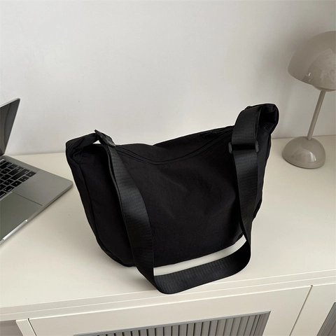 Women Casual Oxford Cloth Crossbody Bag Minimalist Half Moon Dumpling Bag Large Capacity Solid Color Shoulder Bag For Girls