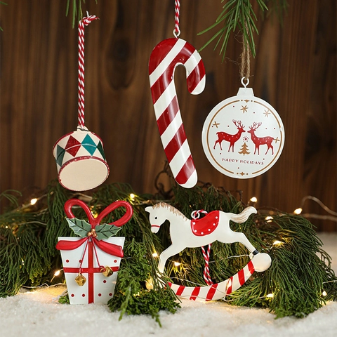Christmas Ornaments Metal Tinplate Hand Painted Retro Hanging Decorations Holiday Tree Decor Santa Snowman Rocking Horse