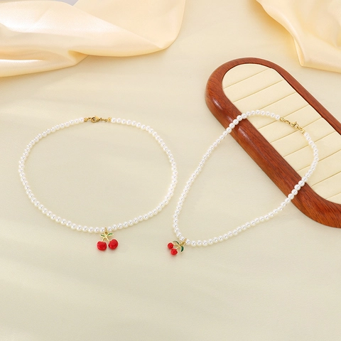 Collar De Perlas Artificiales Con Colgante De Cereza Roja Acero Inoxidable Titanio Diamantes De Imitación Serie De Frutas Dulces Moda Mujer