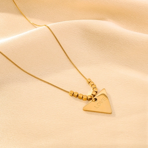 Collana Con Ciondolo A Triangolo Acciaio Inossidabile Placcato Oro 18K Letra Love Catena A Serpente Per Donna
