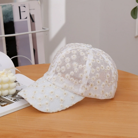 Women Mesh Baseball Cap Breathable Daisy Embroidery Lace Sun Protection Summer Adjustable Sweet Floral Outdoor Travel Hat
