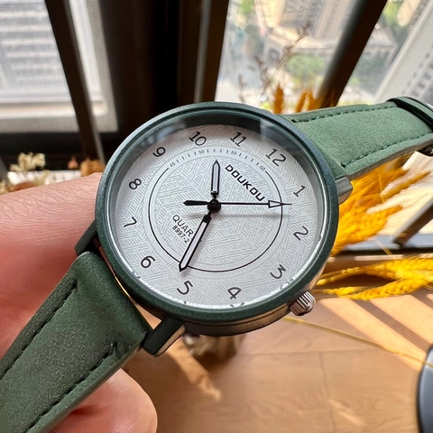 Casual Women Quartz Watch With Faux Leather Strap Round Analog Dial Minimalist Student Wristwatch Simple Fashion Watch