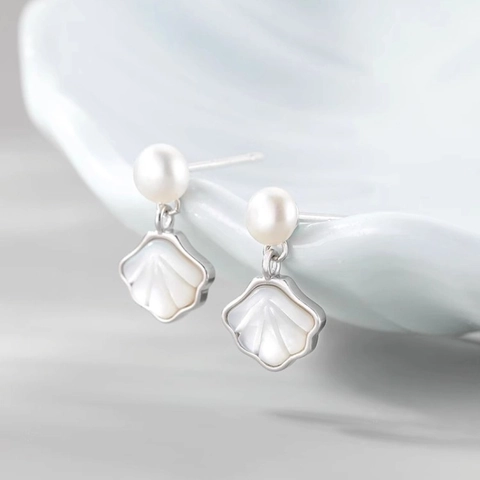 Elegante Kupfer Muschel Künstliche Perle Ohrhänger Mit 925 Sterlingsilber Ohrstecker-Stift Mode Ohrringe Für Damen Schmuck