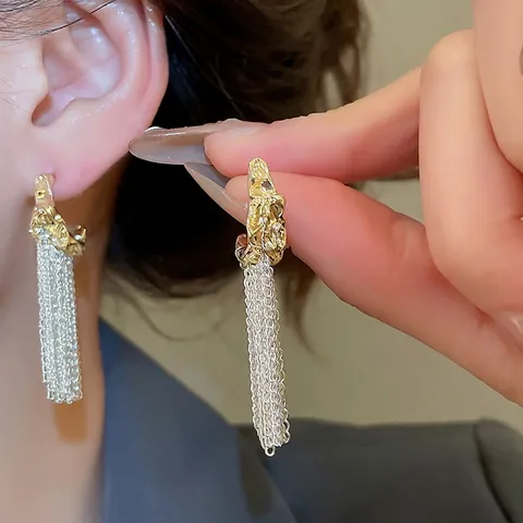 Pendientes De Borla Plisada En Forma De C Con Poste De Plata De Ley 925 Aleación Oro Plata Bicolor Retro Mujer