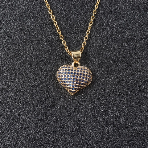 Collana con Pendente a Cuore Minimalista Europeo in Rame Placcato Oro Pavé di Zirconia Collana con Ciondolo a Cuore per Donna Gioielli