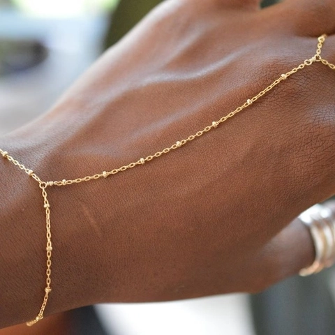 Bracciale A Catena Da Mano In Acciaio Inossidabile Placcato Oro 18K Con Anello Gioielli Geometrici Per Donna