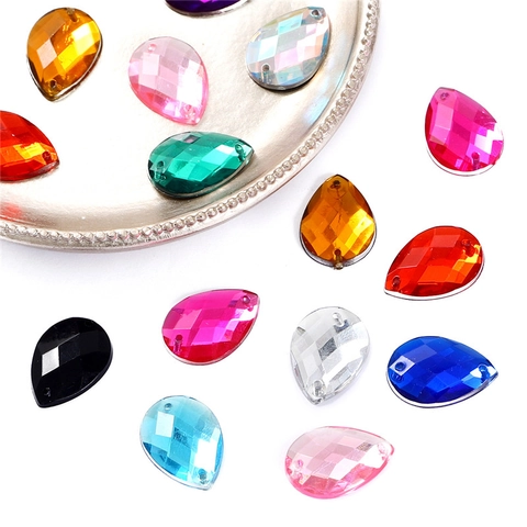 Strass Da Cucire In Acrilico Goccia D'acqua Sfaccettato Forma Pera Schiena Piatta Doppi Fori Per Fai Da Te Accessori Per Abbigliamento Colorato