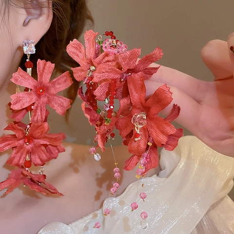 Pendientes Colgantes de Flores de Tela Roja Exagerados con Poste de Plata de Ley 925 Borlas de Cuentas de Circonita Joyería de Mujer