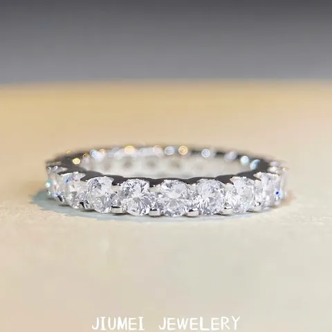 Anello Eternity in Argento Sterling 925 con Moissanite per Donna Taglio Tondo Fila di Strass Fede Nuziale Gioielli di Moda