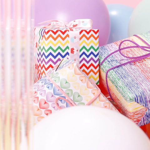 Gift Wrapping Paper White Kraft Paper Rainbow Stripe Heart Pattern Decorative For Birthday Wedding Party