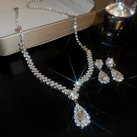 Teardrop Necklace And Stud Earrings Alloy Rhinestone Faux Artificial Pearl Waterdrop Pendant Elegant Luxury Fashion Wedding Jewelry