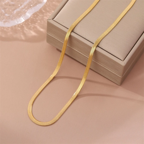 Snake Chain Necklace Stainless Steel Flat Blade Chain With Heart Charm Minimalist Fashion Hip Hop Jewelry For Women