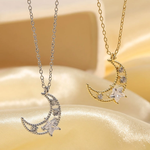 Collier Pendentif Lune Étoile en Cuivre et Zirconia Bijoux Minimalistes pour Femmes Collier Chaîne Plaqué Or et Argent