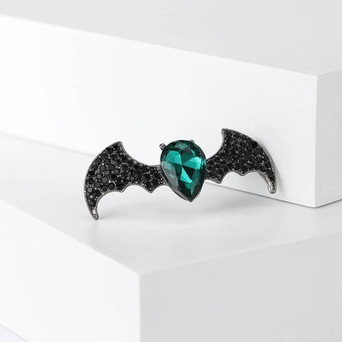 Bat Shape Alloy Brooch With Green Rhinestone And Black Crystals Gothic Halloween Jewelry For Suit Lapel Pins