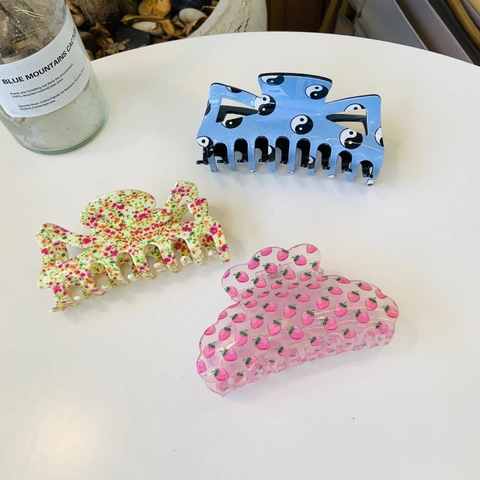 Acrylic Hair Claw Clip Hollow Cat Ear Large Shark Clips Tai Chi Floral Strawberry Pattern Korean Style Women Hair Styling