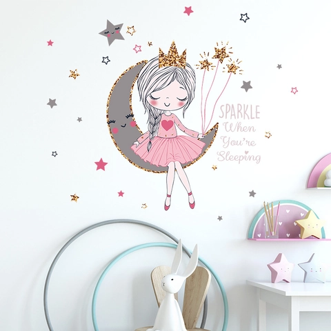 Adesivi Murali Ragazza Sulla Luna Cartone Animato PVC Stelle Scritte Per Cameretta Bambini Decorazione Rosa Oro