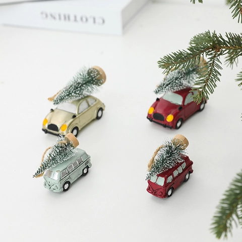 Addobbo Per Auto Di Natale In Resina Veicolo In Miniatura Vintage Con Mini Albero Di Neve Decorazione Sospesa