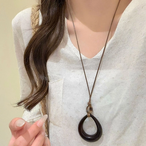 Collana Con Pendente Geometrico Retrò Con Forma Di Cuore E Stella In Resina E Cordino Cerato Da Donna Stile Etnico