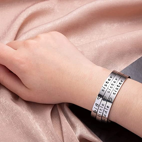 Bracelet Jonc En Acier Inoxydable Gravé Coeur Ajustable Ouvert C Bangle Cadeau Pour Soeurs Bijoux Femmes