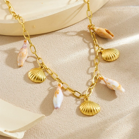 Vintage Gold Plated Stainless Steel Seashell Conch Pendant Necklace Ocean Style Beach Accessories For Women Fashion Jewelry