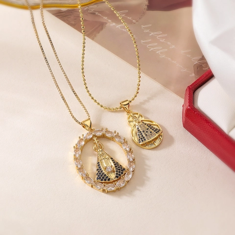 Collar Con Colgante De La Virgen María Cobre Chapado En Oro De 18K Circonita Azul Blanca Moda Religiosa