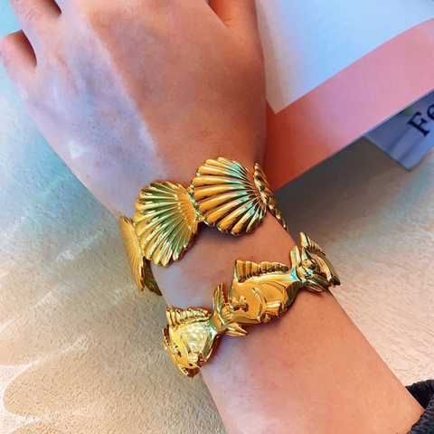 Minimalistischer Edelstahl Vergoldeter Offener Armreif Für Damen Meeresmuschel Tropischer Fisch Mode Schmuck Armreif Geschenk