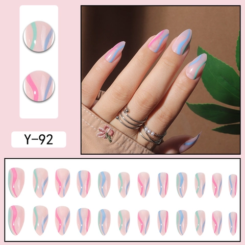 Unghie Finte A Pressione Corte Mandorla Linee Ondulate Colorate Stile Estivo Minimalista