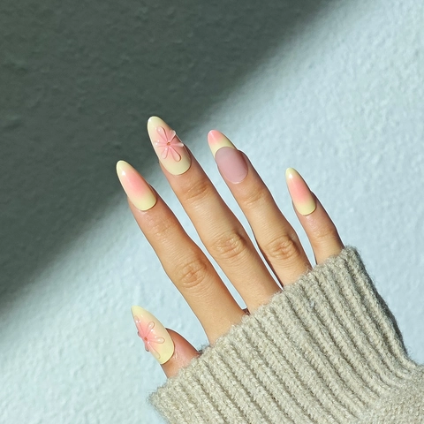 Faux Ongles Amande À Presser Fleurs 3D En Relief Dégradé Rose Jaune Style Français Doux