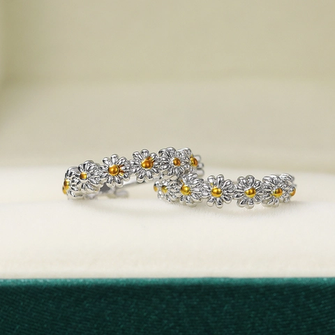 Daisy Flower Hoop Earrings Two Tone Copper Floral Jewelry Sweet Pastoral Style For Women