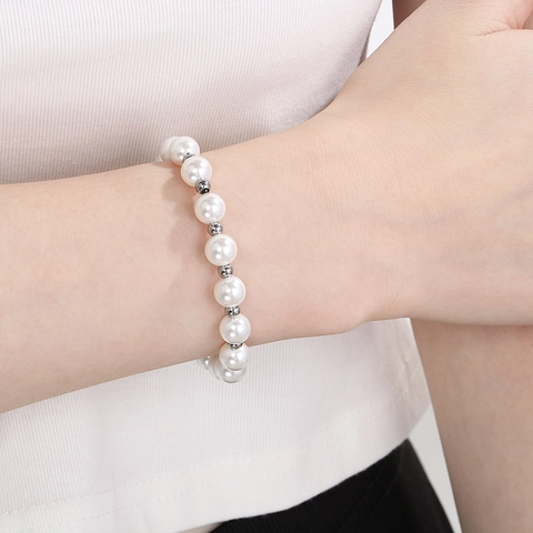 Bracciale in Acciaio al Titanio con Perle Artificiali Dolce Fresco per Donna Perline Oro Argento Chiusura a Moschettone