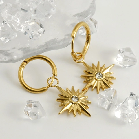 Sterrenstraal Hoop Oorbellen 18K Verguld Roestvrij Staal Cubic Zirconia Franse Vintage Ster Hanger Voor Dames