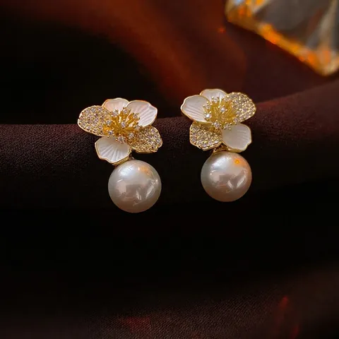 Orecchini A Pendente Fiore Con Zircone Perla Artificial Imitazione E Perno In Argento Francese Vintage Elegante Lusso Donna